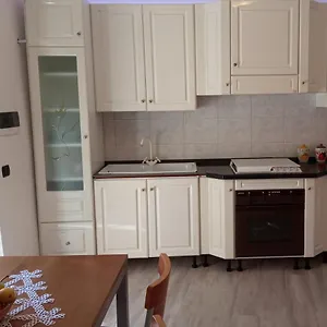 Appartement Entire Flat, Independent Entrance, 20 Mins To Bgy - Bergamo Milan Airport, Nembro