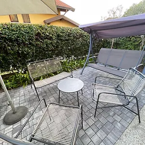 Appartement Entire With Private Garden Near Milan And - Free Parking - Family Friendly, Seregno